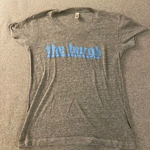 5/$15- Pittsburgh t-shirt size medium